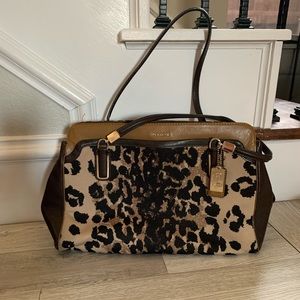 🐆Gorgeous leopard Coach bag